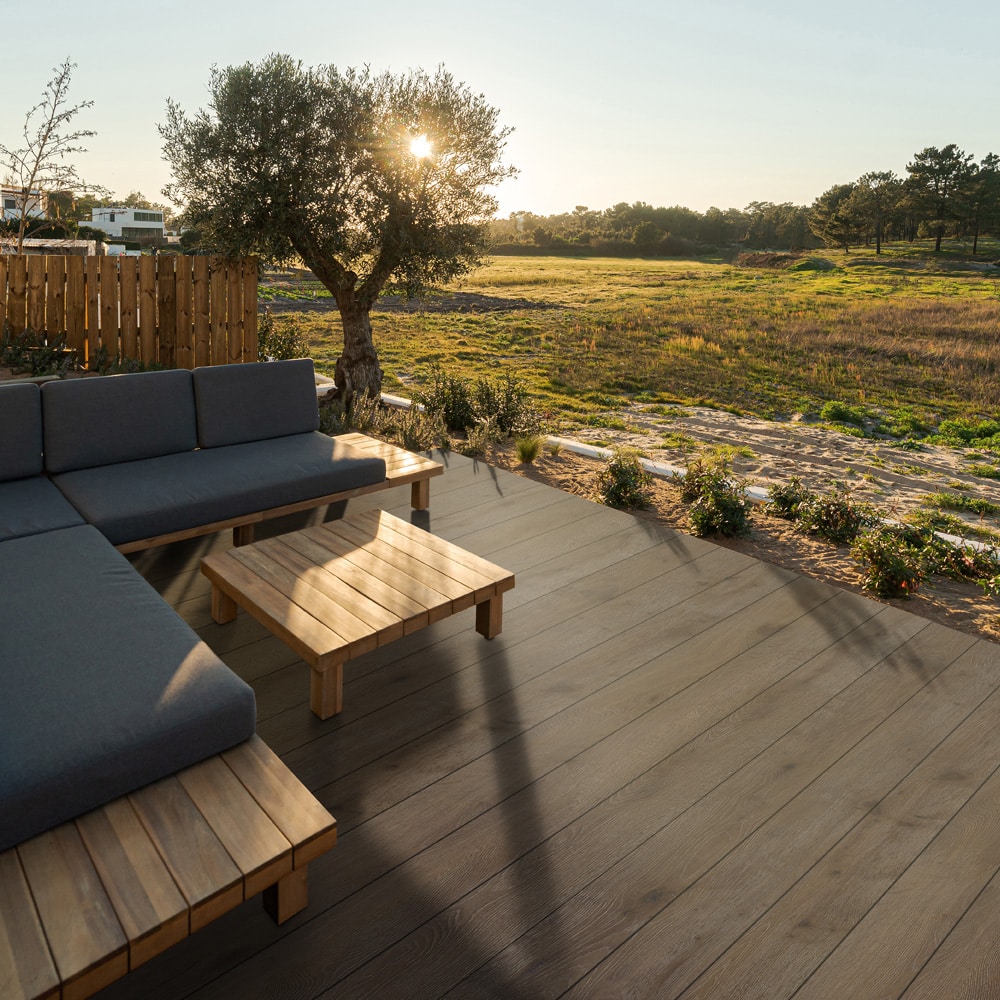 Eva-LAST Pioneer collection backyard deck