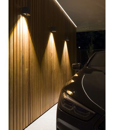 In-Lite Ace Down light 100-230V used in a garage